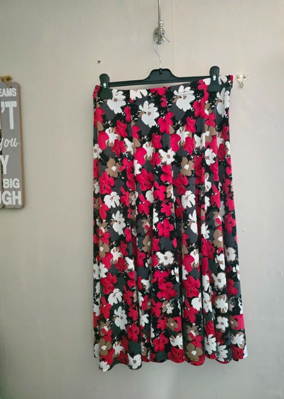 Matalan Red Black & White Floral Patterned Midi Dress Size 12