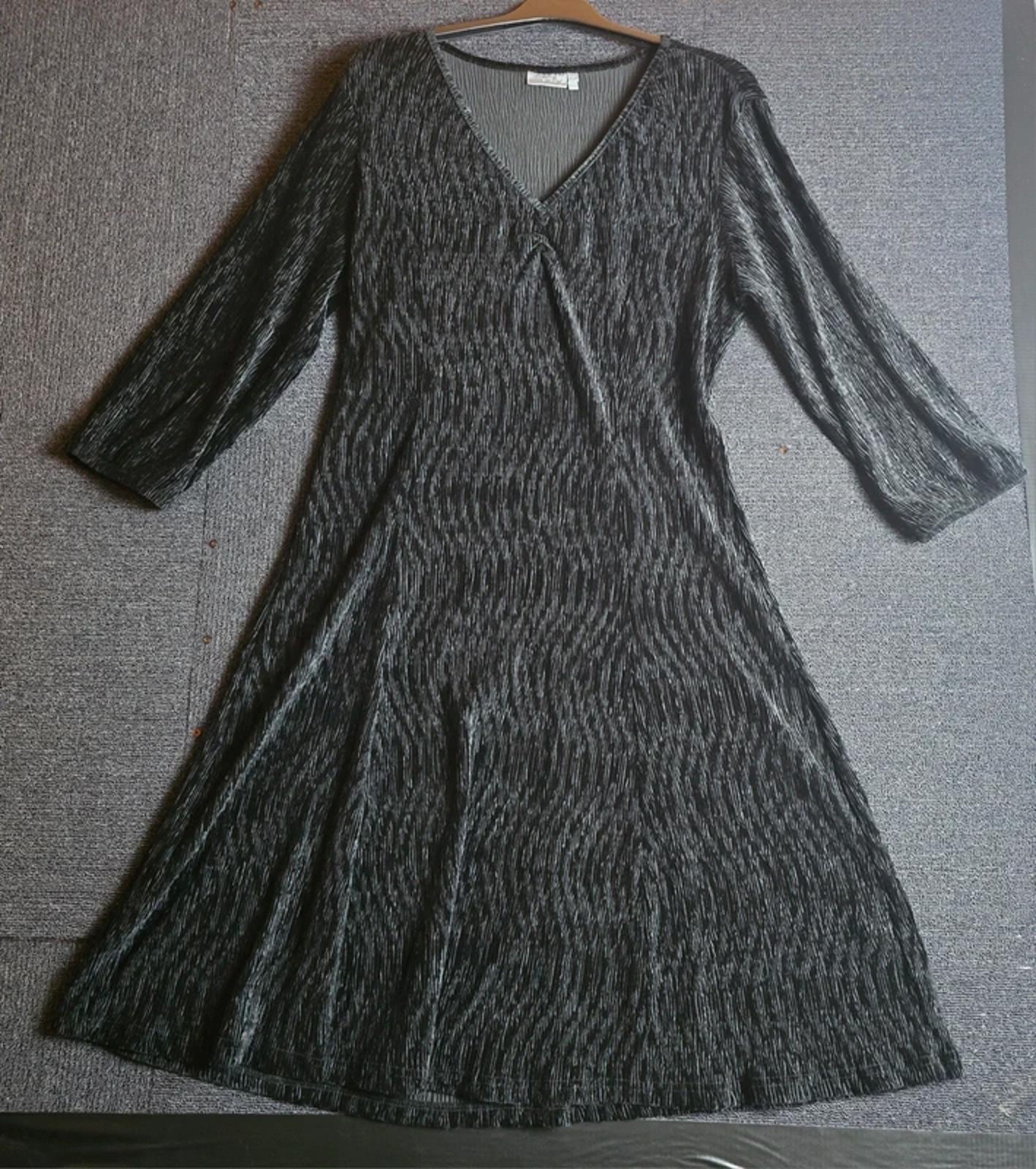 Fransa Velvet Midi Dress Black M Size 10/12 Stretchy V Neck