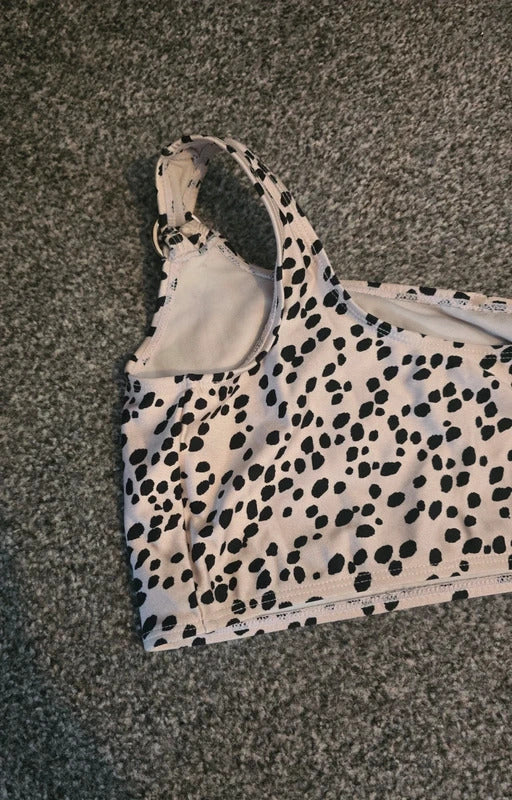 River Island Girls Beige & Black Animal Print One Shoulder Crop Top Size 9-10 Years