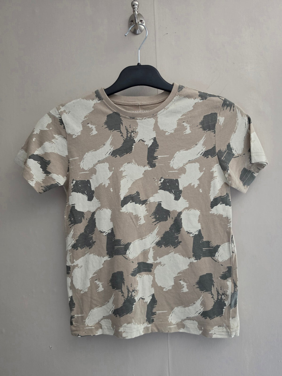 Primark Boys Beige Camouflage Print T Shirt Age 7-8 Years