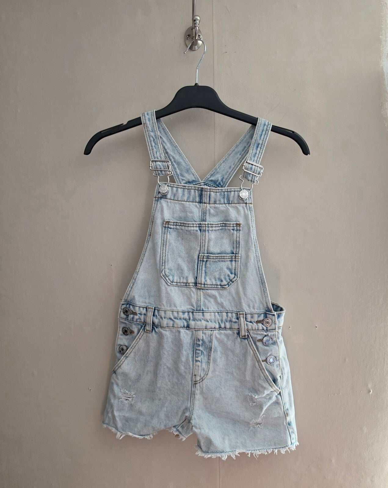 Primark Girls Light Blue Frayed Denim Dungaree Shorts Age 8-9 Years