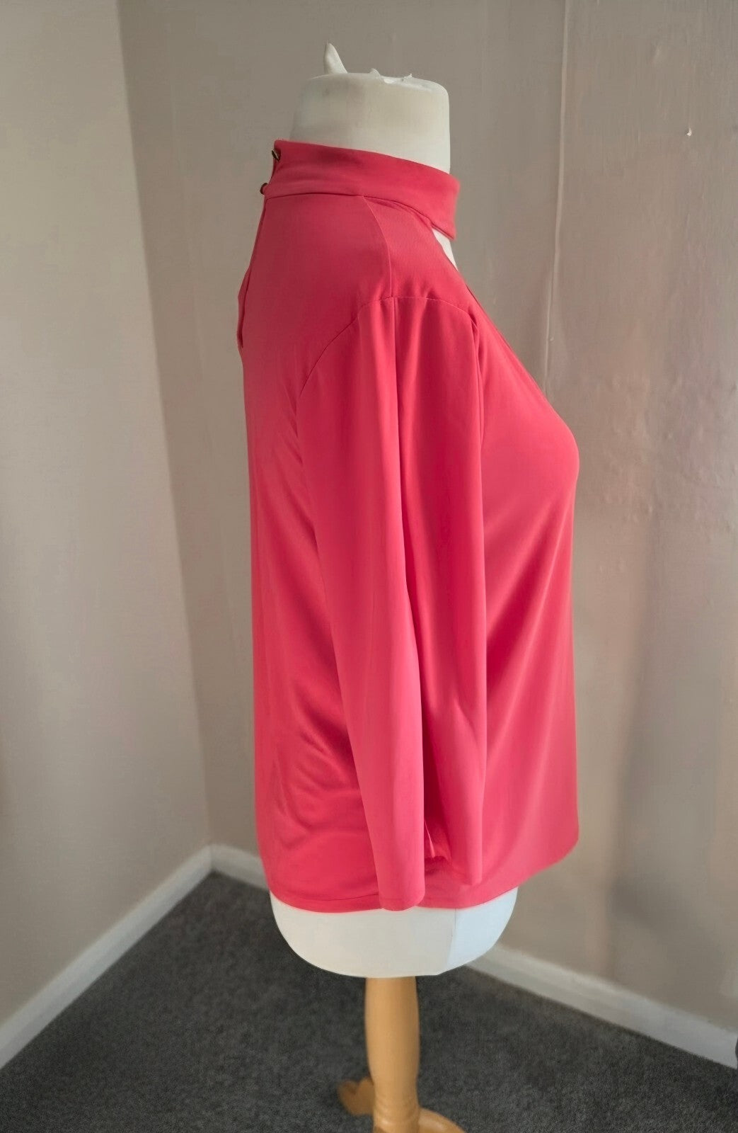 George Coral Choker Neck Cut-Out Top Size 8