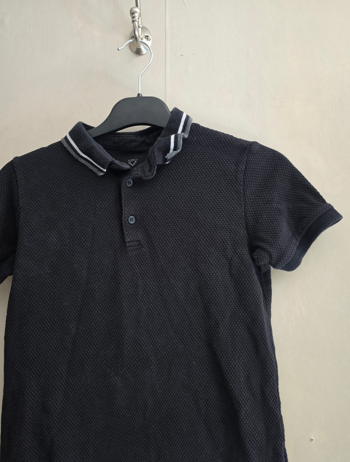 River Island Boys Black Textured Short-Sleeved Polo Shirt Age 9-10 Years