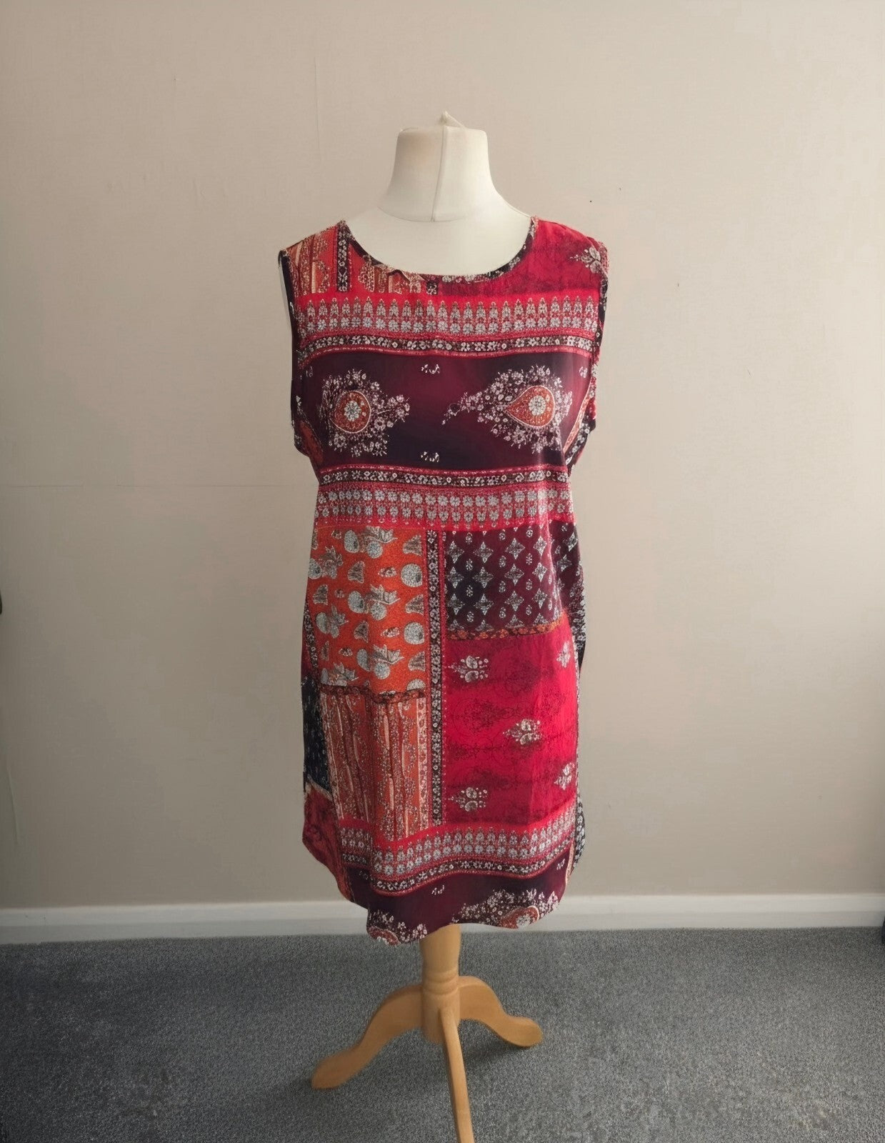 Boohoo Red & Orange Floral Sleeveless Relaxed Shift Mini Dress Size 8