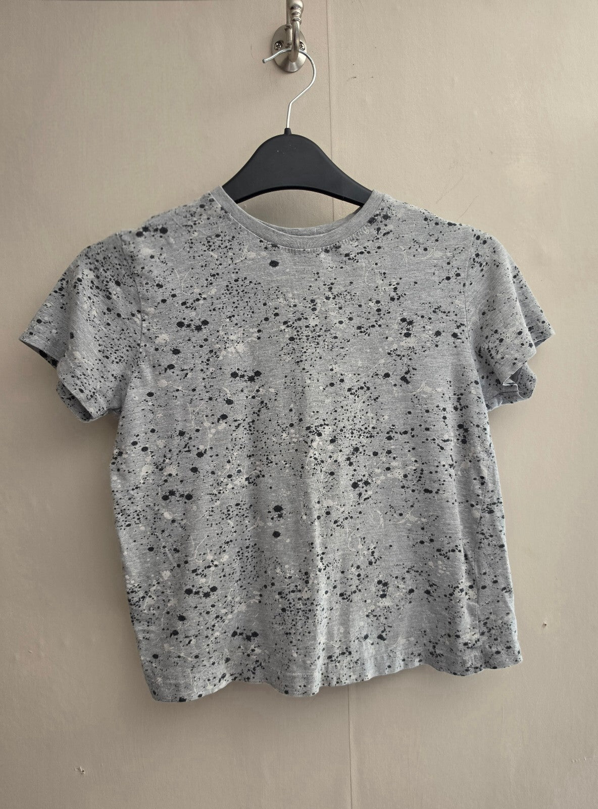 Primark Grey Short Sleeved T-shirt Boys 7Years