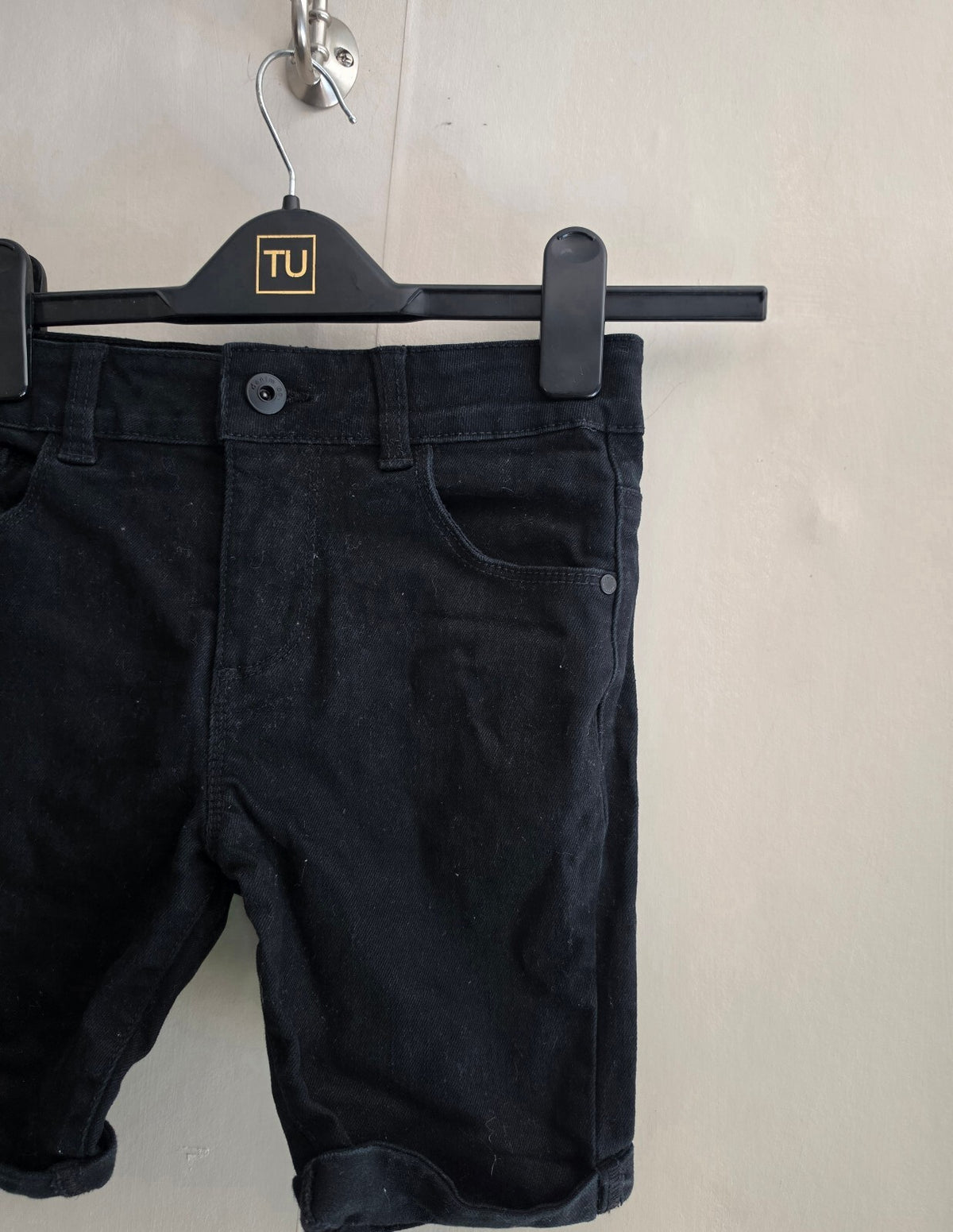 Primark Boys Black Skinny Denim Shorts Age 9-10 Years