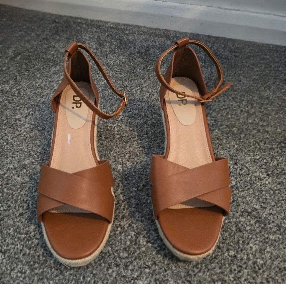 Dorothy Perkins Brown Faux Leather Straw Wedge Sandals Size 8