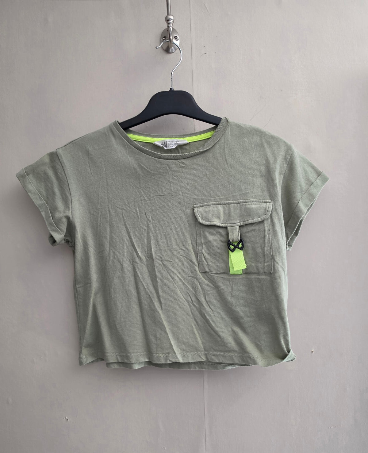 H&M Girls Khaki Green Cropped Short-Sleeved T-Shirt Size Age 10-12 Years