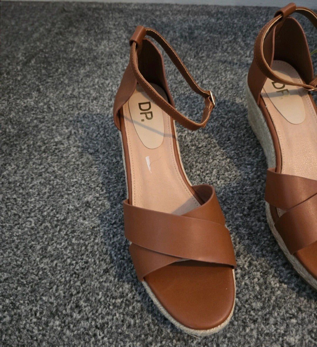 Dorothy Perkins Brown Faux Leather Straw Wedge Sandals Size 8