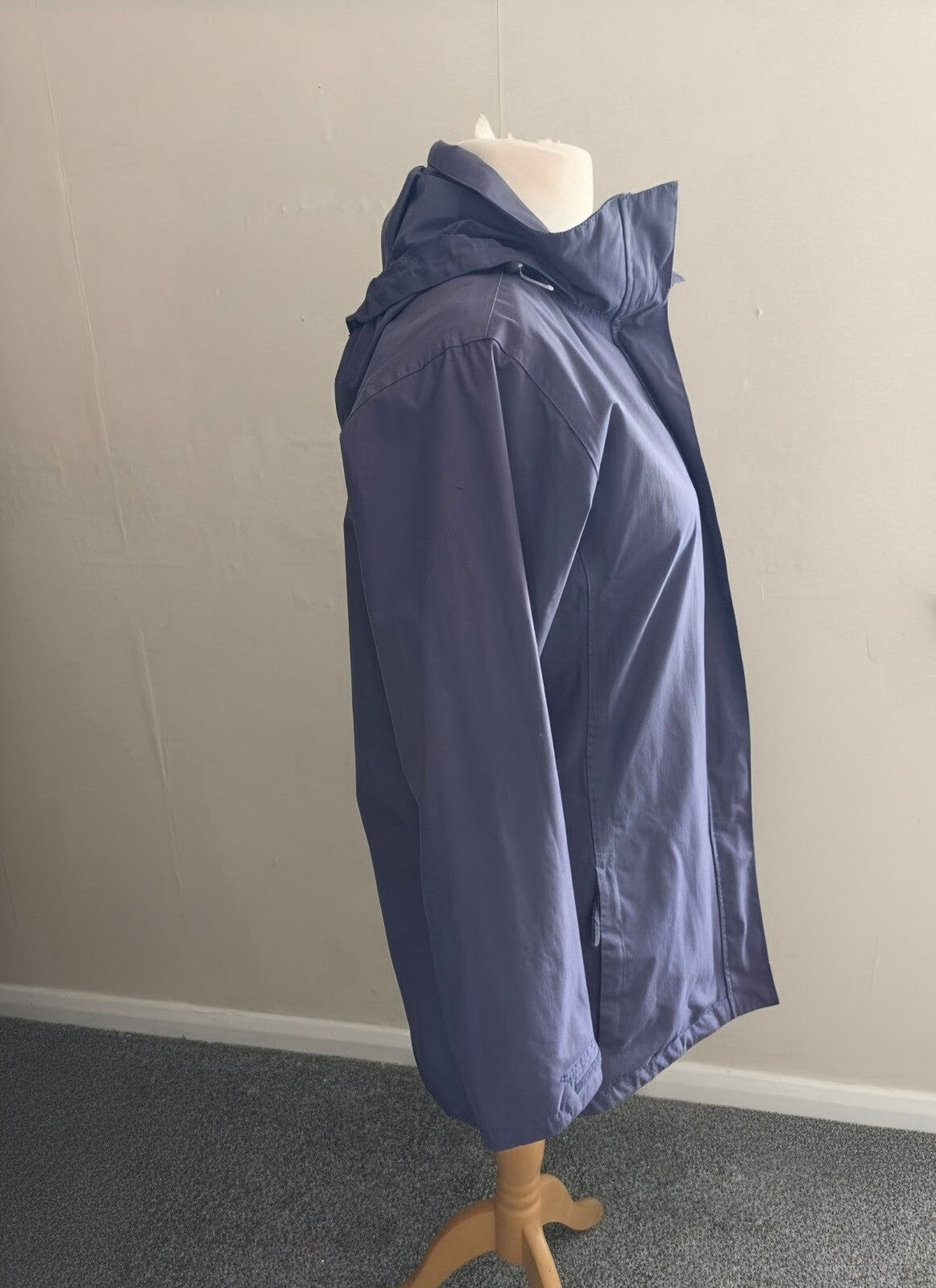 Regatta Hydrafort Dark Purple Hooded Waterproof Coat / Rain Jacket Size 10
