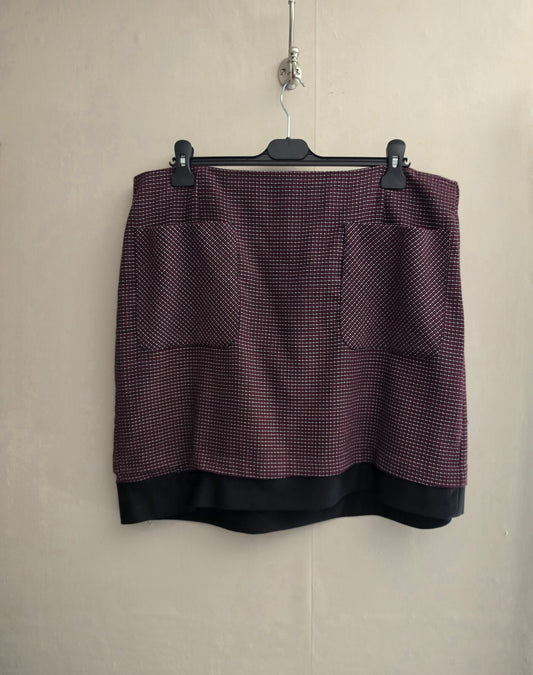 Tu Burgundy & Black Textured Layered Pocket Mini Skirt Size 18
