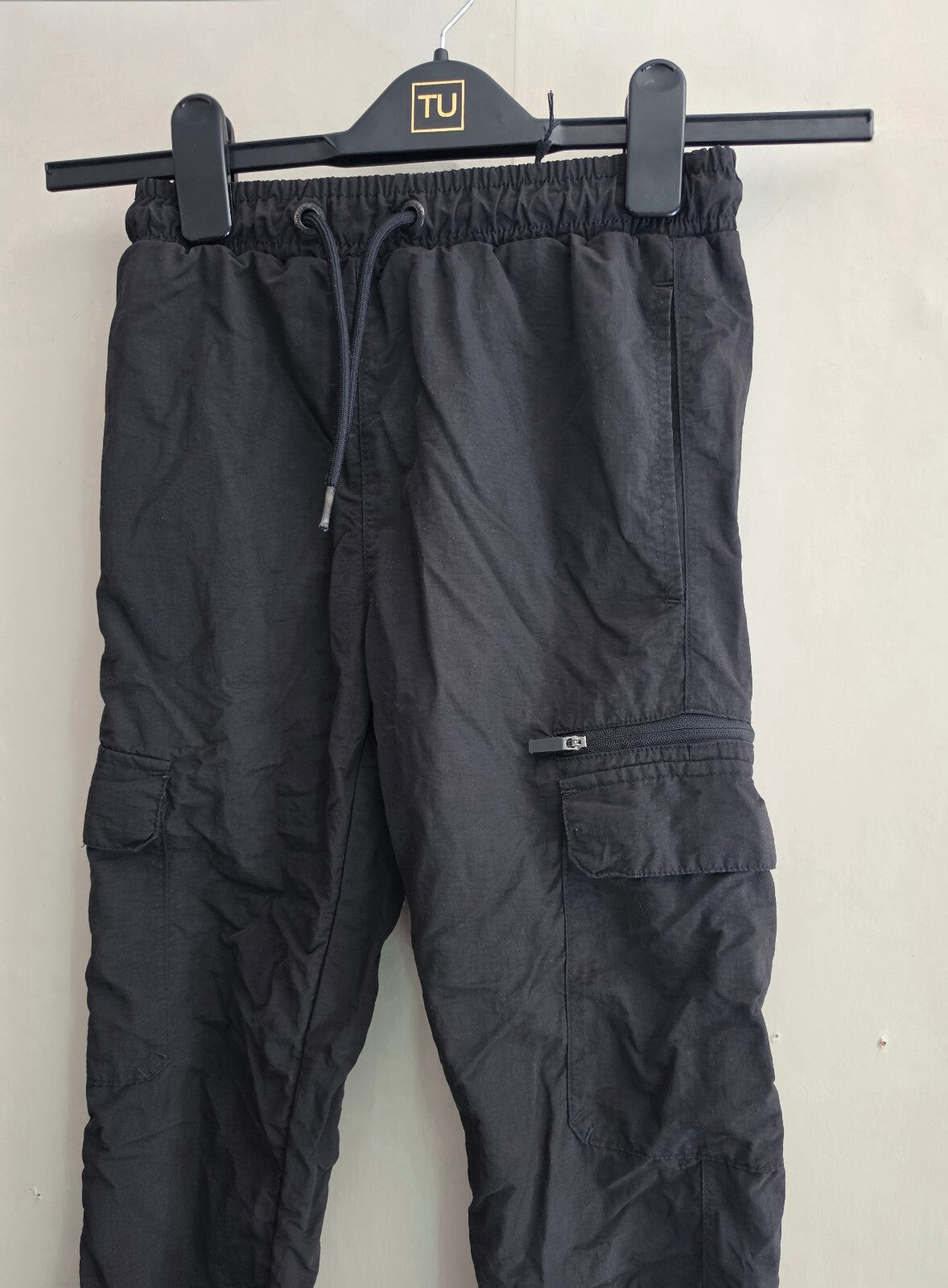 McKenzie Boys Black Nylon Cuffed Cargo Trousers Age 8-10 Years