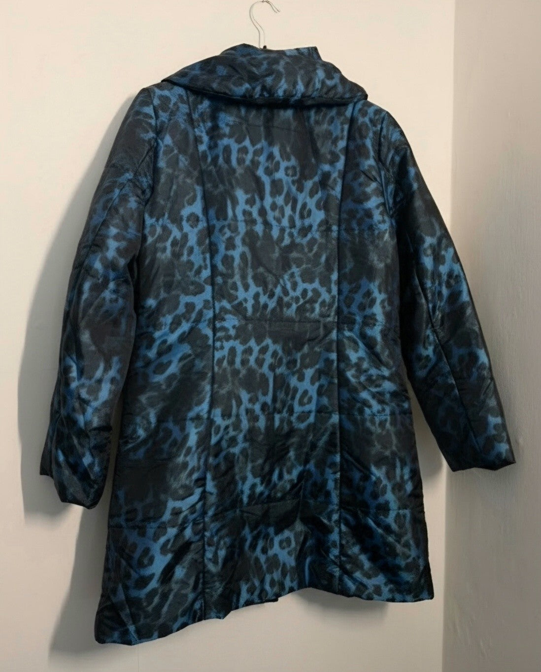 Dennis Basso Blue & Black Leopard Print Padded Coat – Small (Size 8–10)