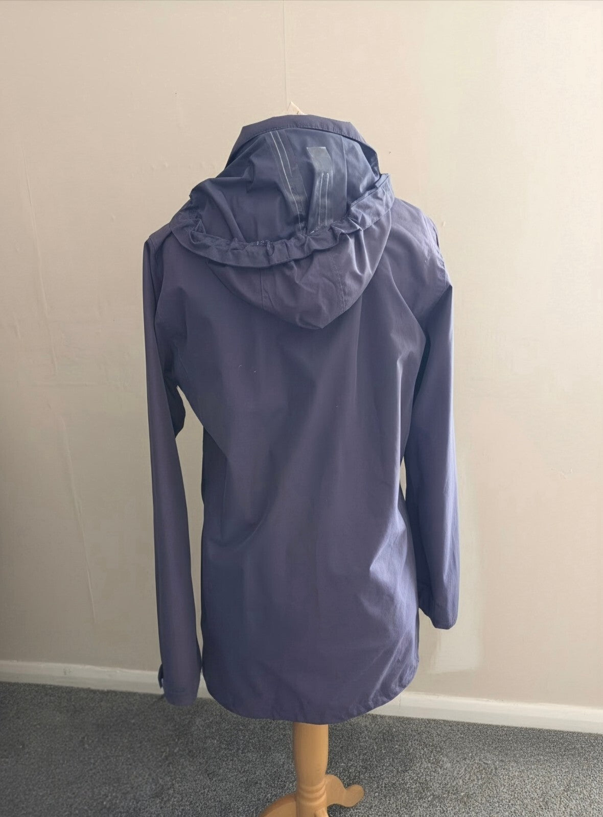 Regatta Hydrafort Dark Purple Hooded Waterproof Coat / Rain Jacket Size 10