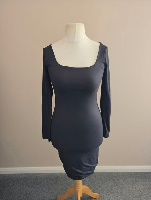 Heart & Hips Black Long Sleeve Square Neck Bodycon Dress Size Small (Fits Size 8–10)