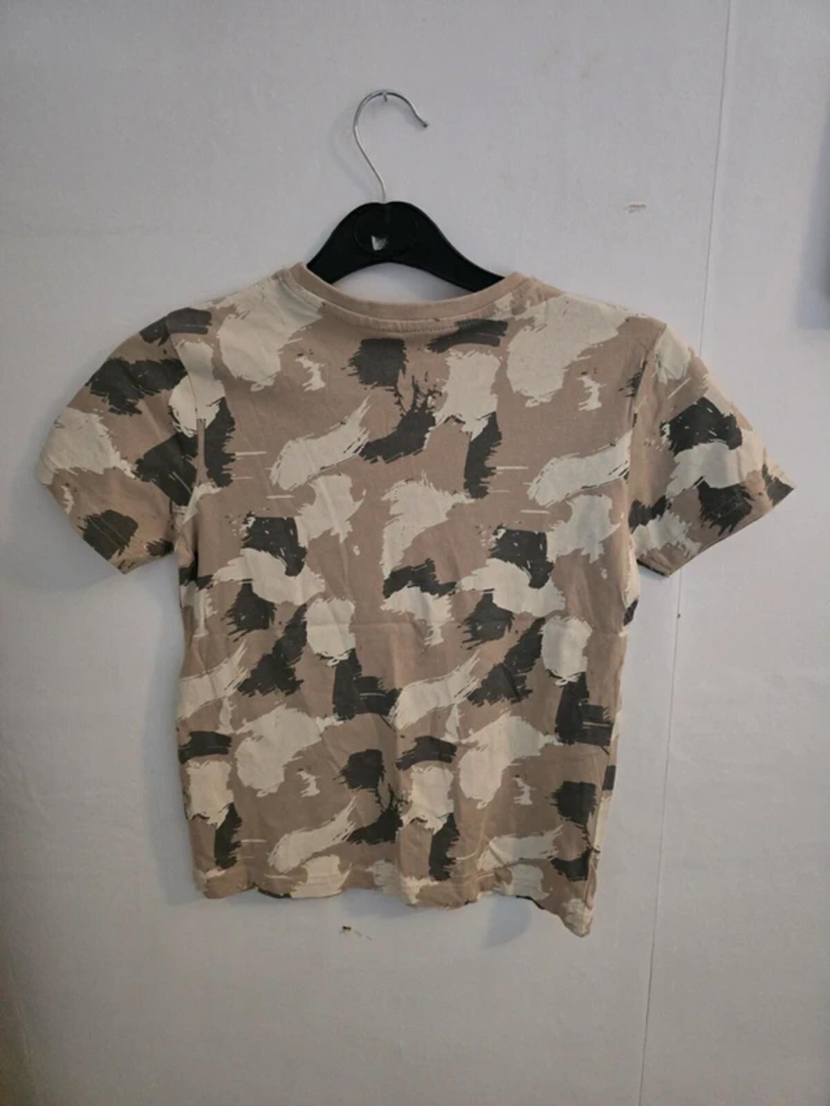 Primark Boys Beige Camouflage Print T Shirt Age 7-8 Years
