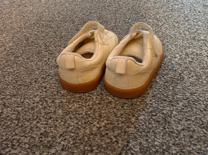 H&M Cream Baby Trainers Velcro Fastening EU 18/19 UK 2.5–3
