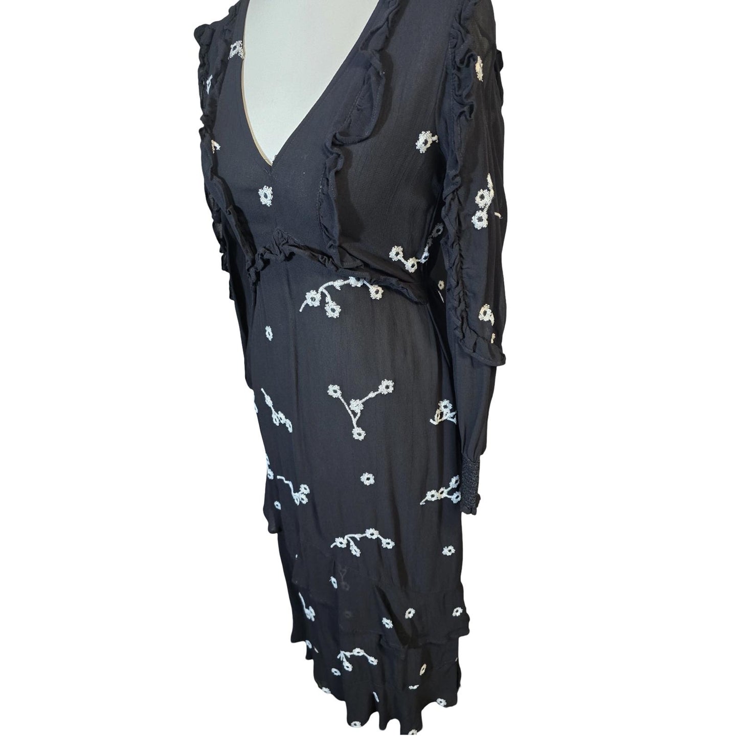 River Island Black & White Floral Frill Midi Dress – Size 8