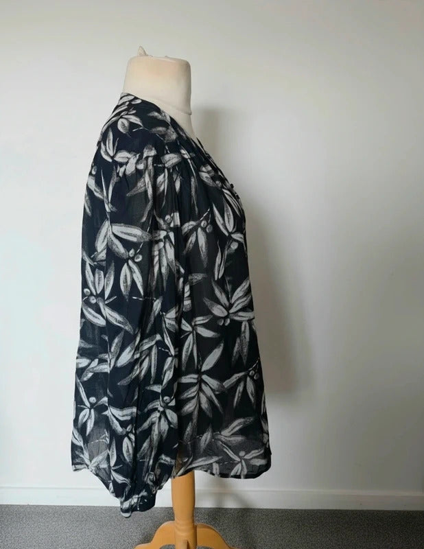 Next Black & White Leaf Print Sheer Long Sleeve Blouse Size 26 Relaxed Fit