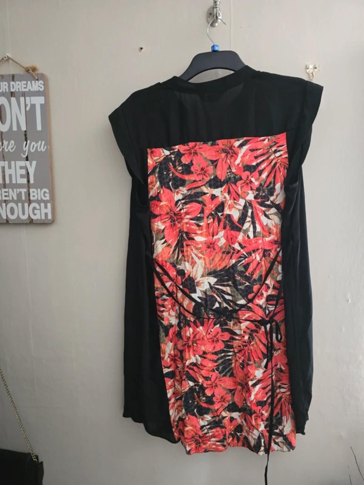 Yours Black & Red Floral Sheer Detail Dress – UK Size 18 (Label 22)