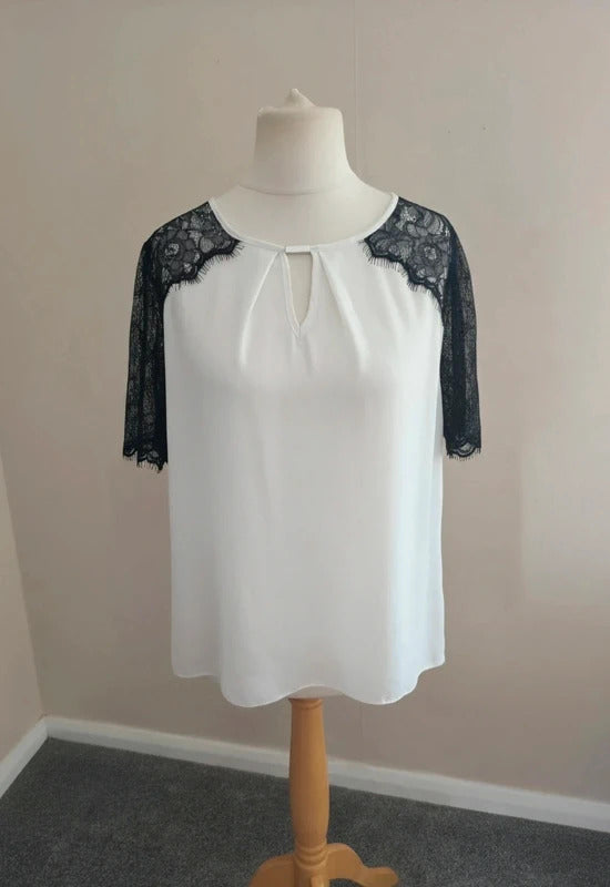 Roman White & Black Lace Keyhole Short-Sleeved Top Size 14