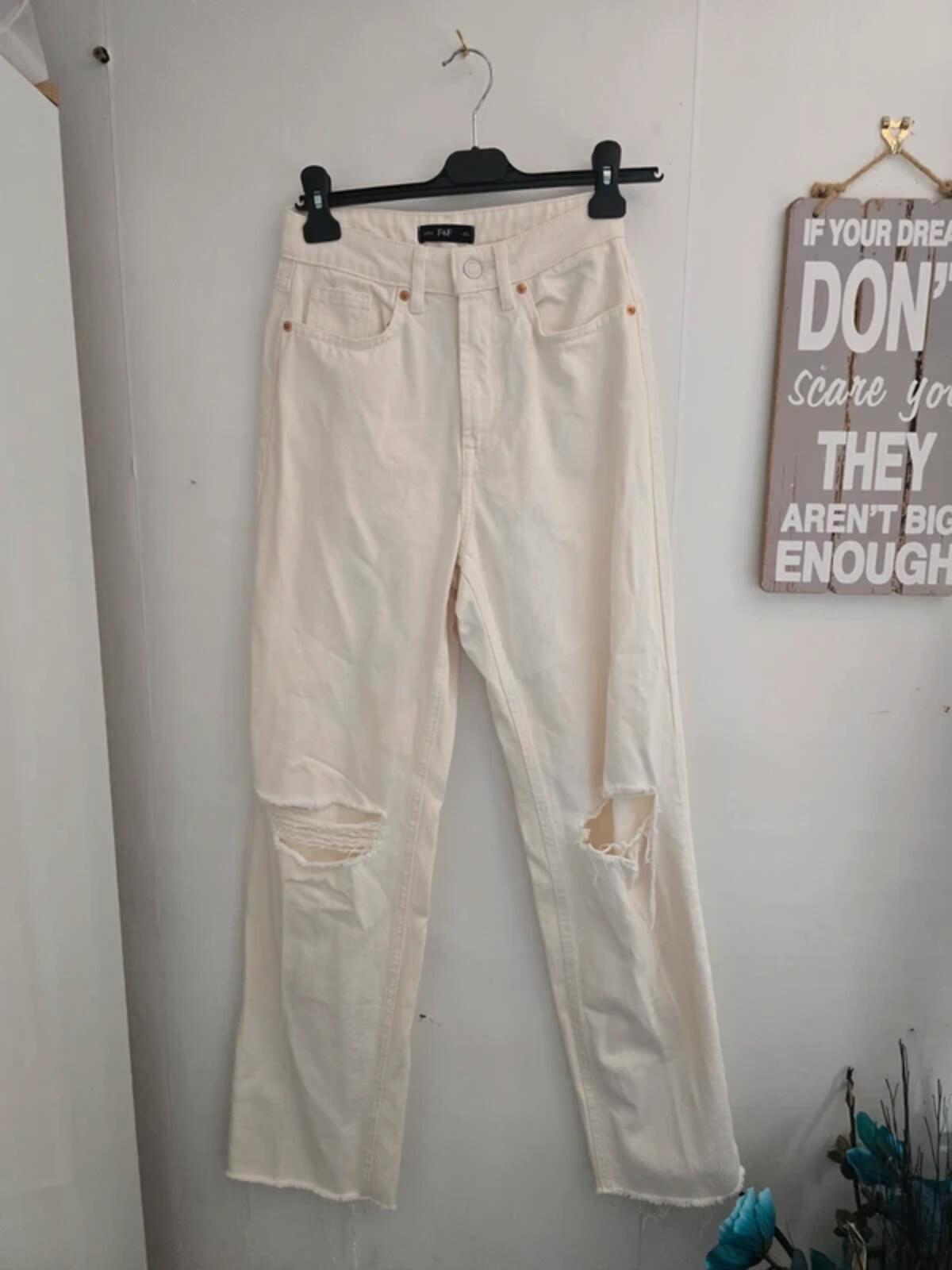 F&F White Distressed High-Waisted Straight Leg Jeans Size 6