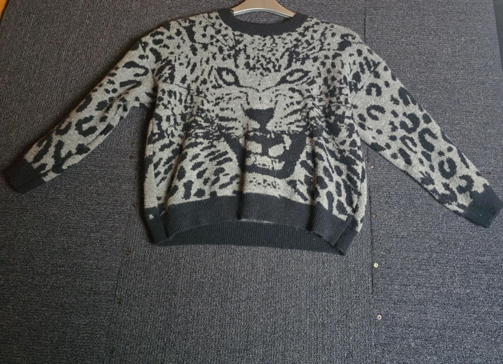 Qed London Animal Print Jumper Grey & Black Size 10/12 Statement Knit