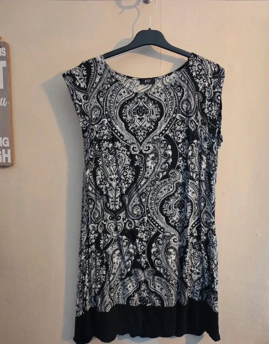 F&F Black & White Patterned Sleeveless Mini Summer Dress Size 18 More 16