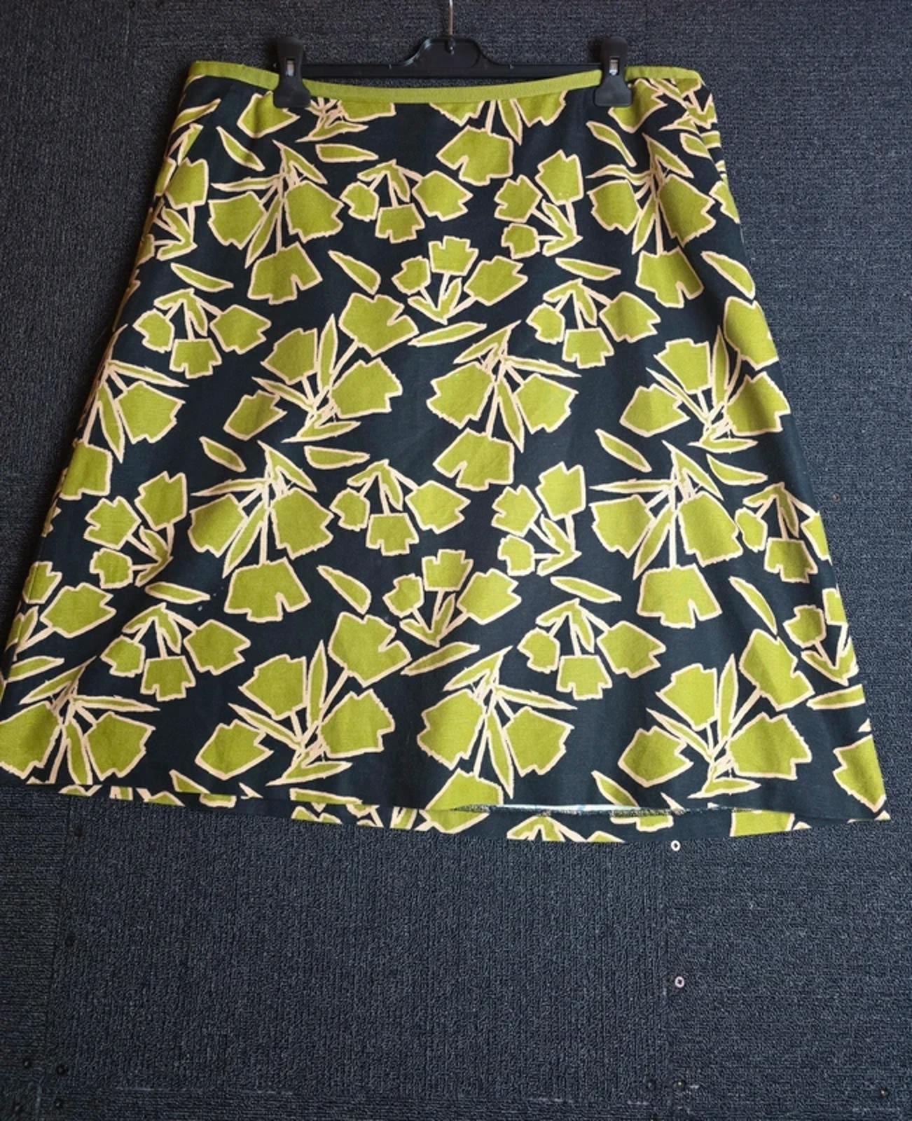 Laura Ashley Green Floral Midi Skirt Black Size 20 Linen Cotton