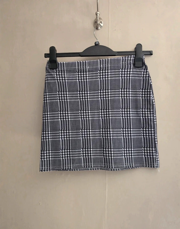 Boohoo Black & White Patterned Bodycon Elasticated Mini Skirt Size 10
