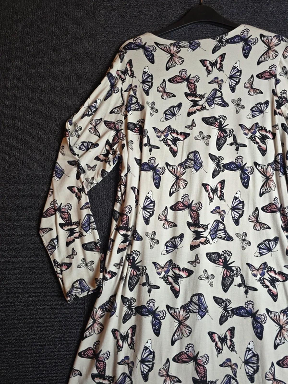 Per Una Top Size 18 Cream Pleated Causal