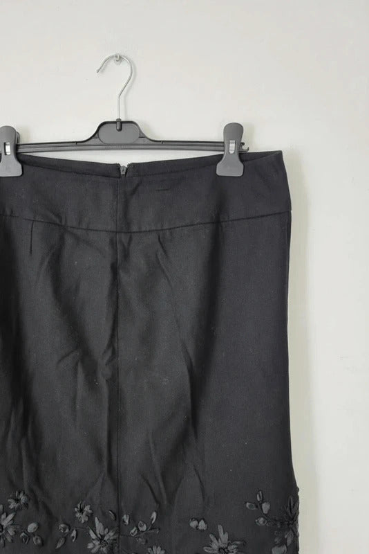 Laura Ashley Black Wool Blend Knee Length Skirt Floral Embroidered Size 16