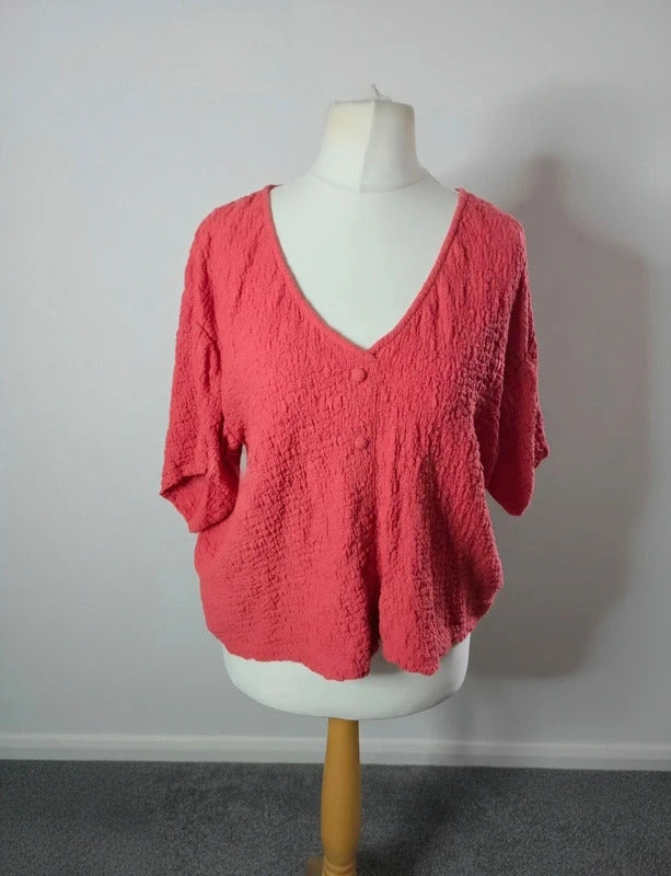 Nutmeg Coral Pink Textured Blouse Size 12 Oversized V Neck 3/4 Sleeve Button Top