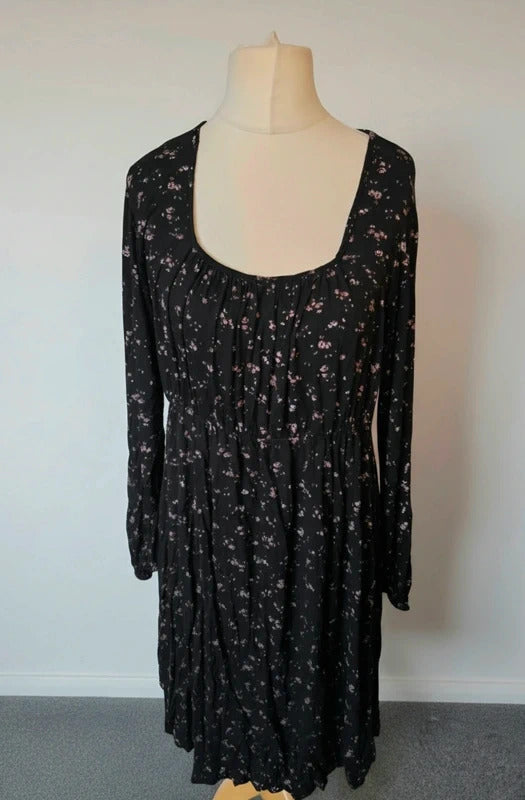 Yours Black & Pink Floral Long Sleeve Midi Dress – Size 18