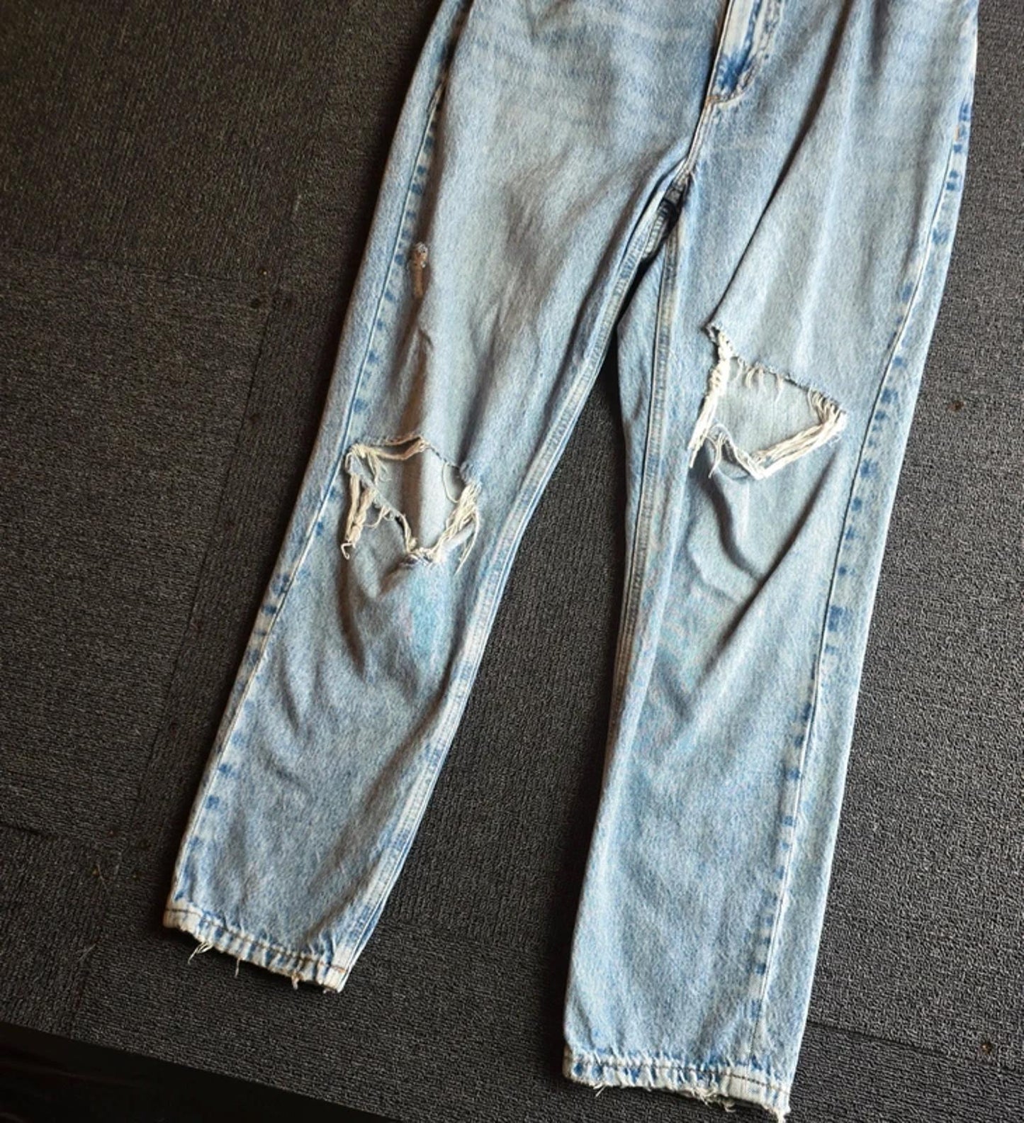 Dynamite Claudia Jeans Light Blue Size 8 High Waist Distressed