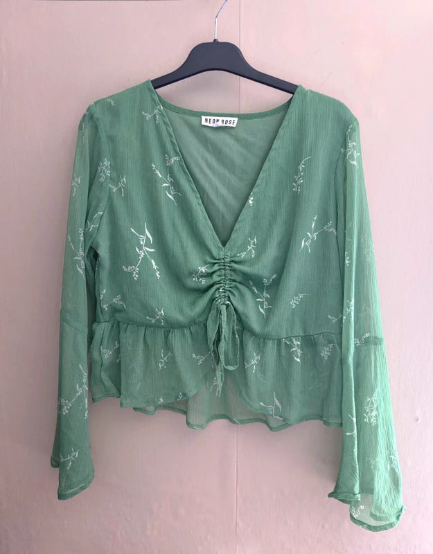 Neon Rose Green & White Ruched Front Flared Long Sleeve Crop Top M Size 10-12