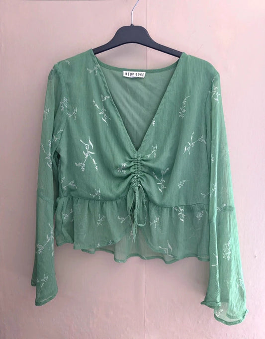 Neon Rose Green & White Ruched Front Flared Long Sleeve Crop Top M Size 10-12
