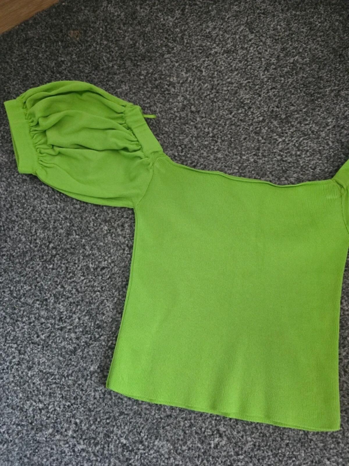 Zara Green Off-The-Shoulder Puff Sleeve Crop Top S Size 6-8