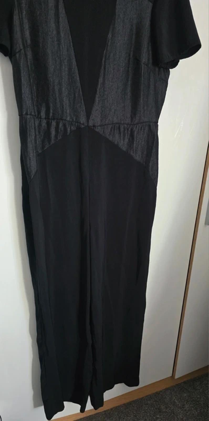 M&S Jumpsuit Black Size 12Reg Short Sleeved Flared Weekend