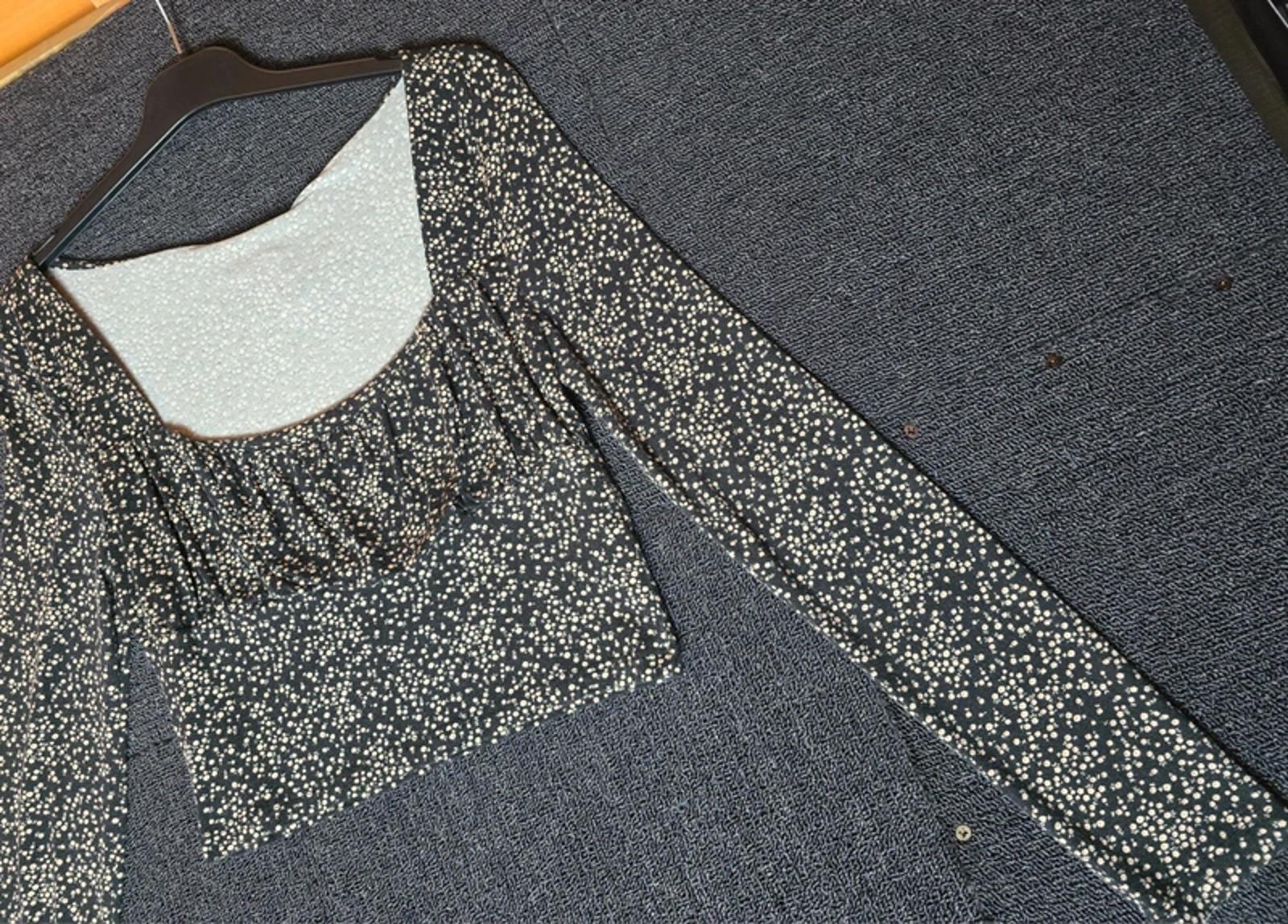 Topshop Long Sleeve Ruched Crop Top size 12