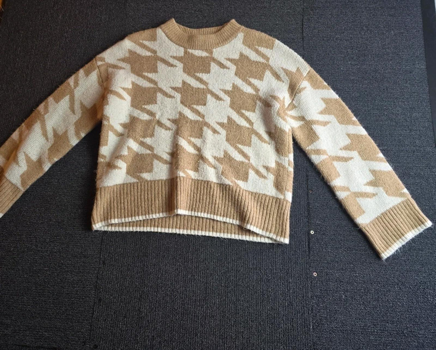 F&F Oversized Jumper Beige & White Size 12 Knit Casual Layering