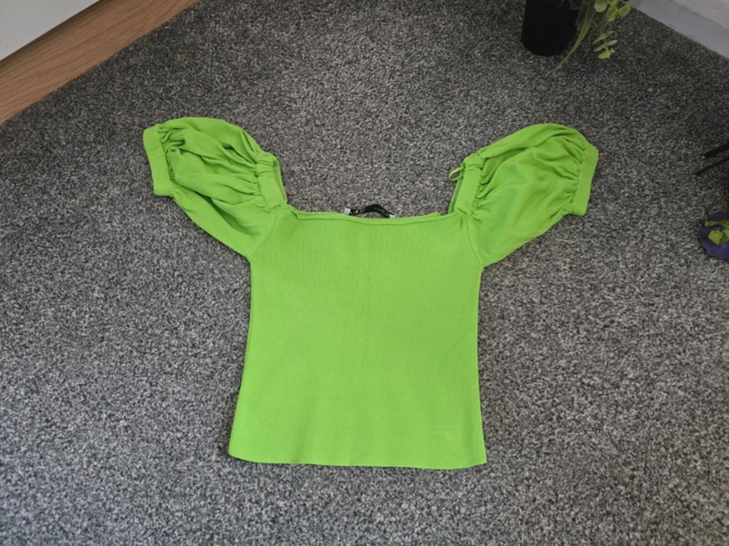 Zara Green Off-The-Shoulder Puff Sleeve Crop Top S Size 6-8
