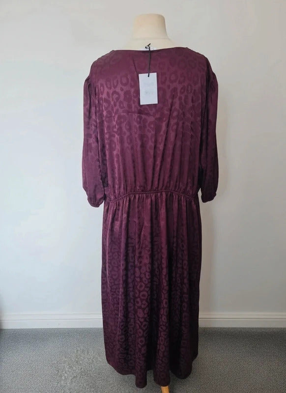 Simply Be Purple Animal Print Satin Maxi Dress Size 24 V Neck 3/4 Sleeve NWT