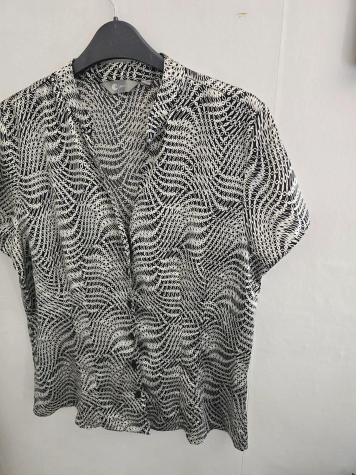 Mia Moda Black & White Silky Patterned Blouse Size 12