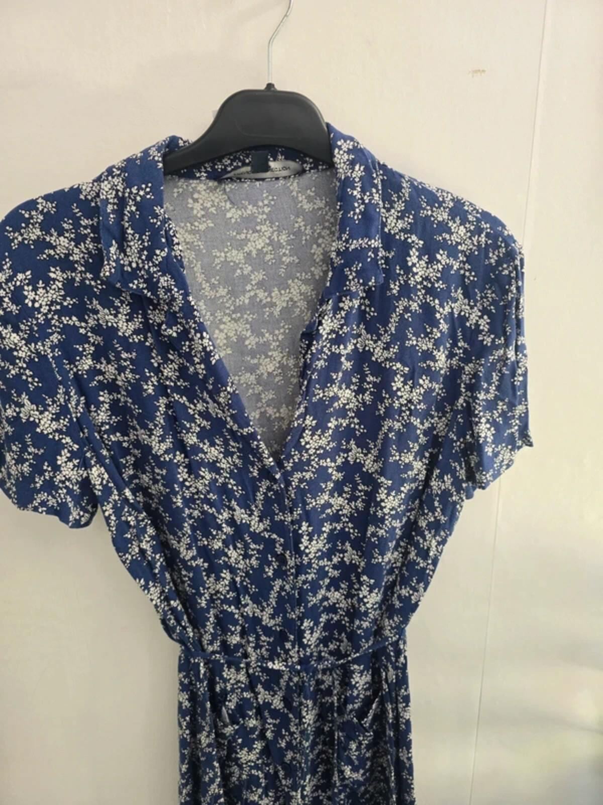 French Connection Blue and White Floral Viscose Shirt Dress Med Size 10-12