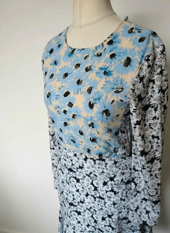 Warehouse Blue Black & White Floral Flared Dress Size 8