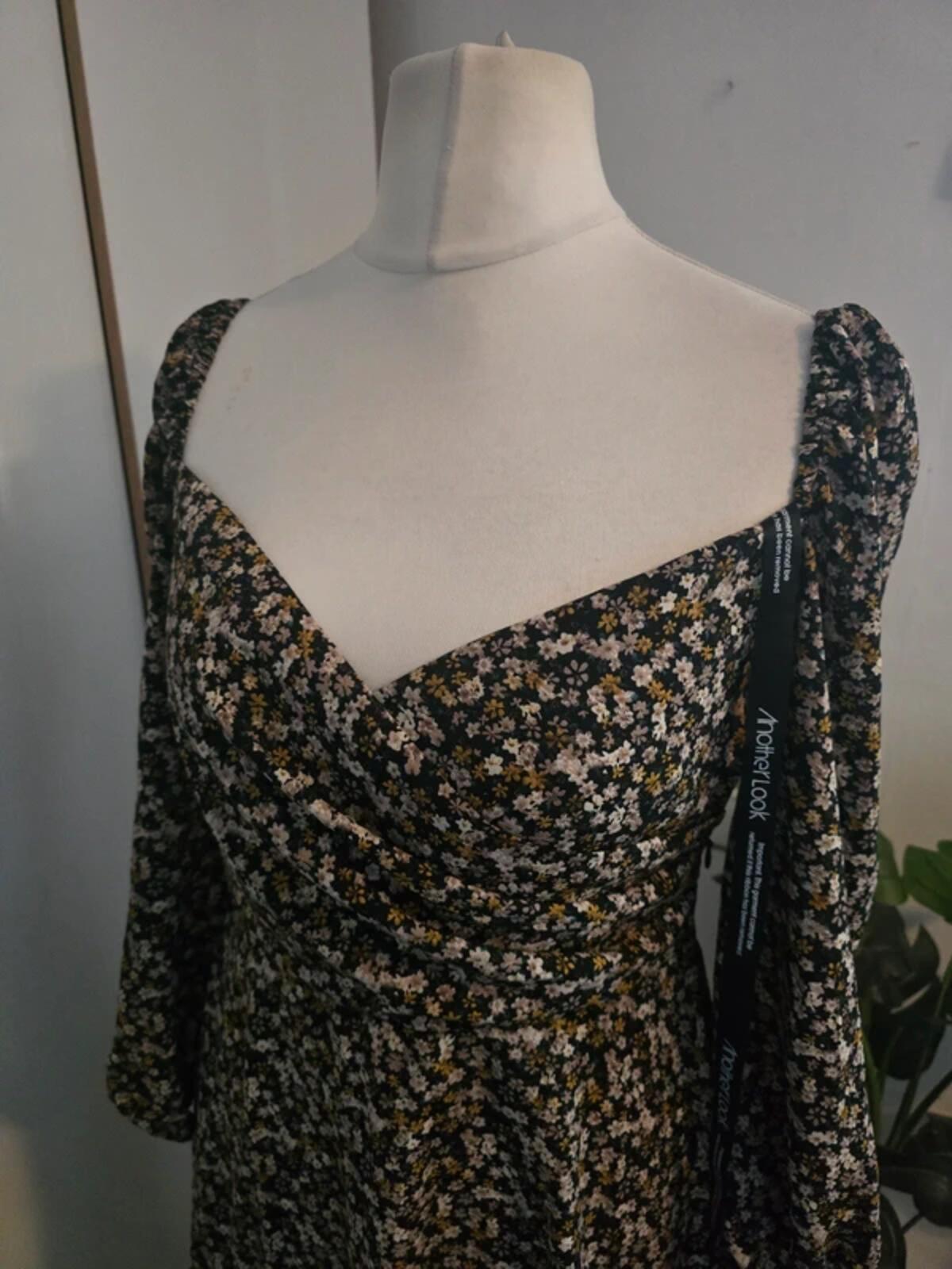 NWT Anotherlook Black & Beige Off The Shoulder Flared Dress Size 12