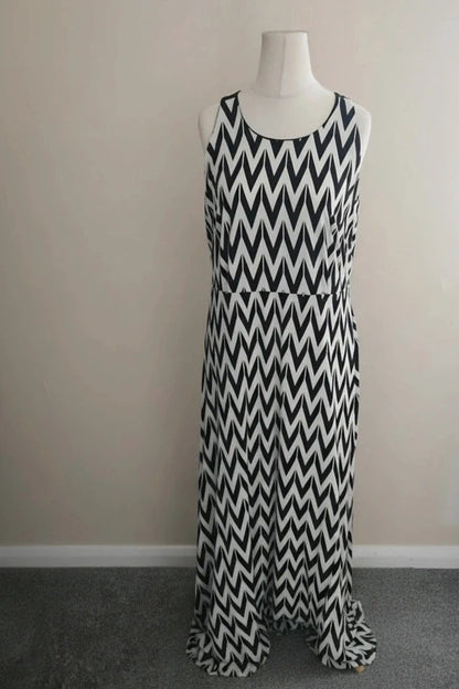 Simply Be White & Black Zigzag Maxi Dress Sleeveless Bodycon Stretch Size 16