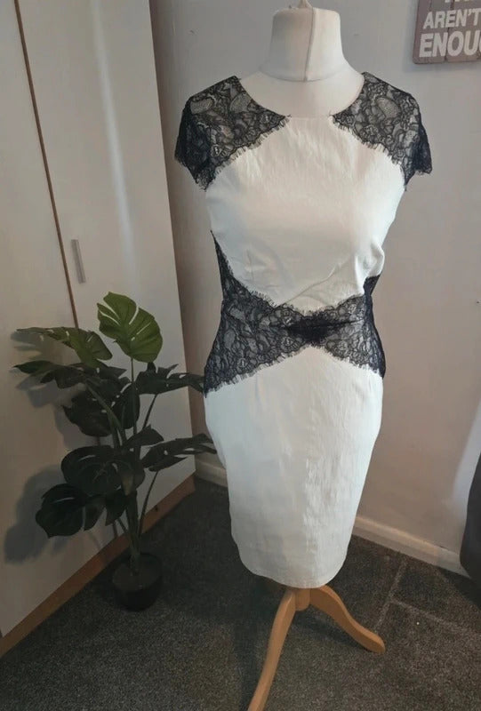 NWT Paper Dolls Lace Midi Dress Black & White - Size 14