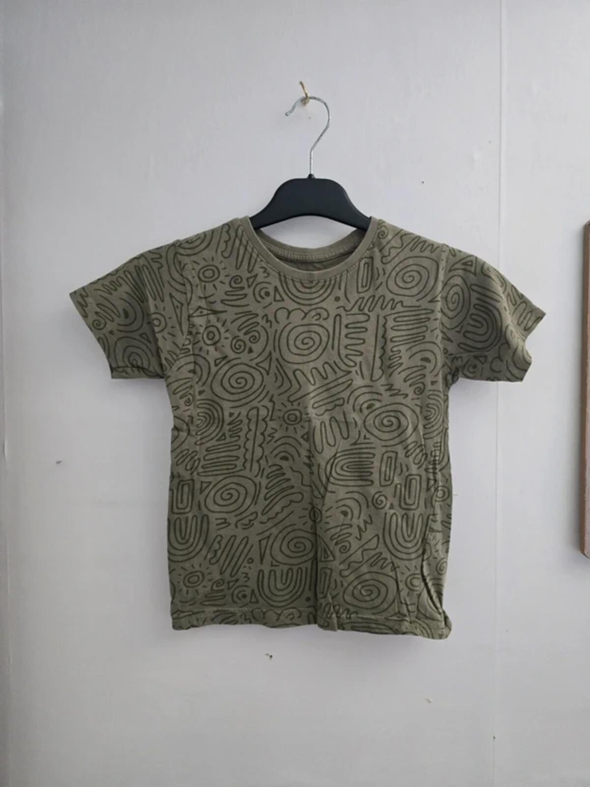 Primark Boys Khaki Green Abstract Swirl Print T-Shirt Age 5-6 Years
